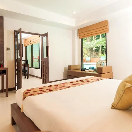 Апарт отель Ratana Hill Patong Номер фото
